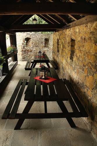 Przy Oslej Bramie Hotel Walbrzych Bagian luar foto